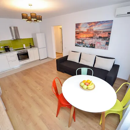 - Cismigiu Gardens Lägenhet Bukarest